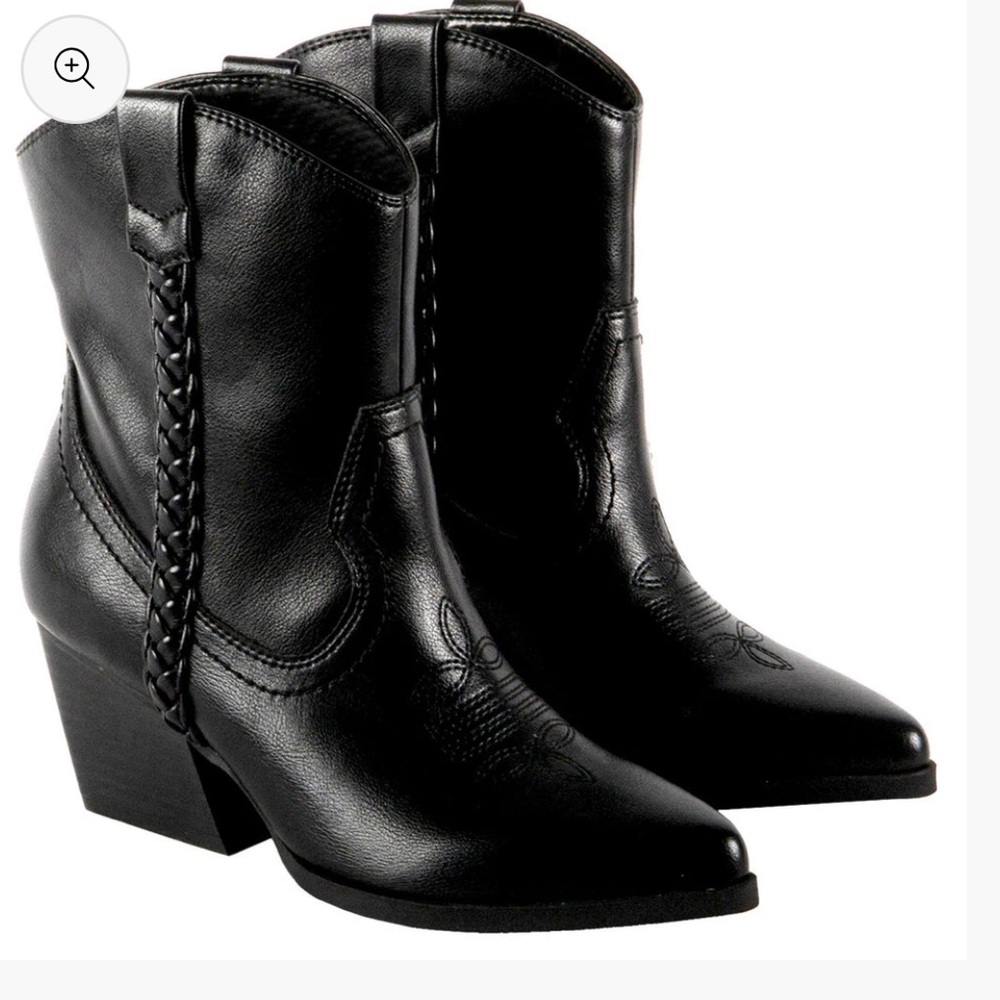 DV Dolce Vita Women's Karyn Cowboy Booties - Black size 6